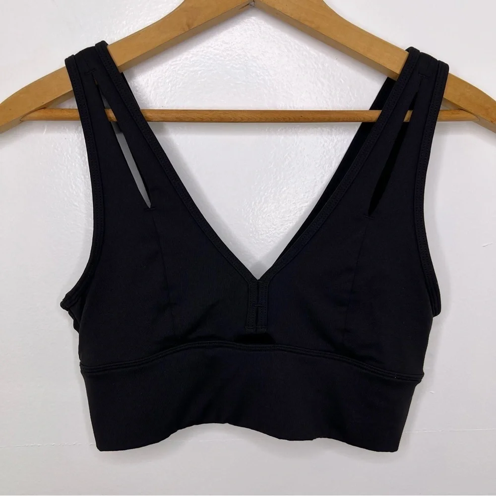 ALO Black United Long Sports Bra